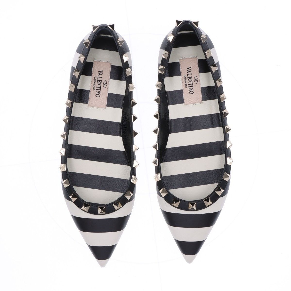 VALENTINO GARAVANI ヴァレンティノガラヴァーニ ロックスタッズ