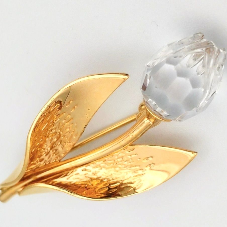 ブローチスワロフスキーSwarovski 車シボレー