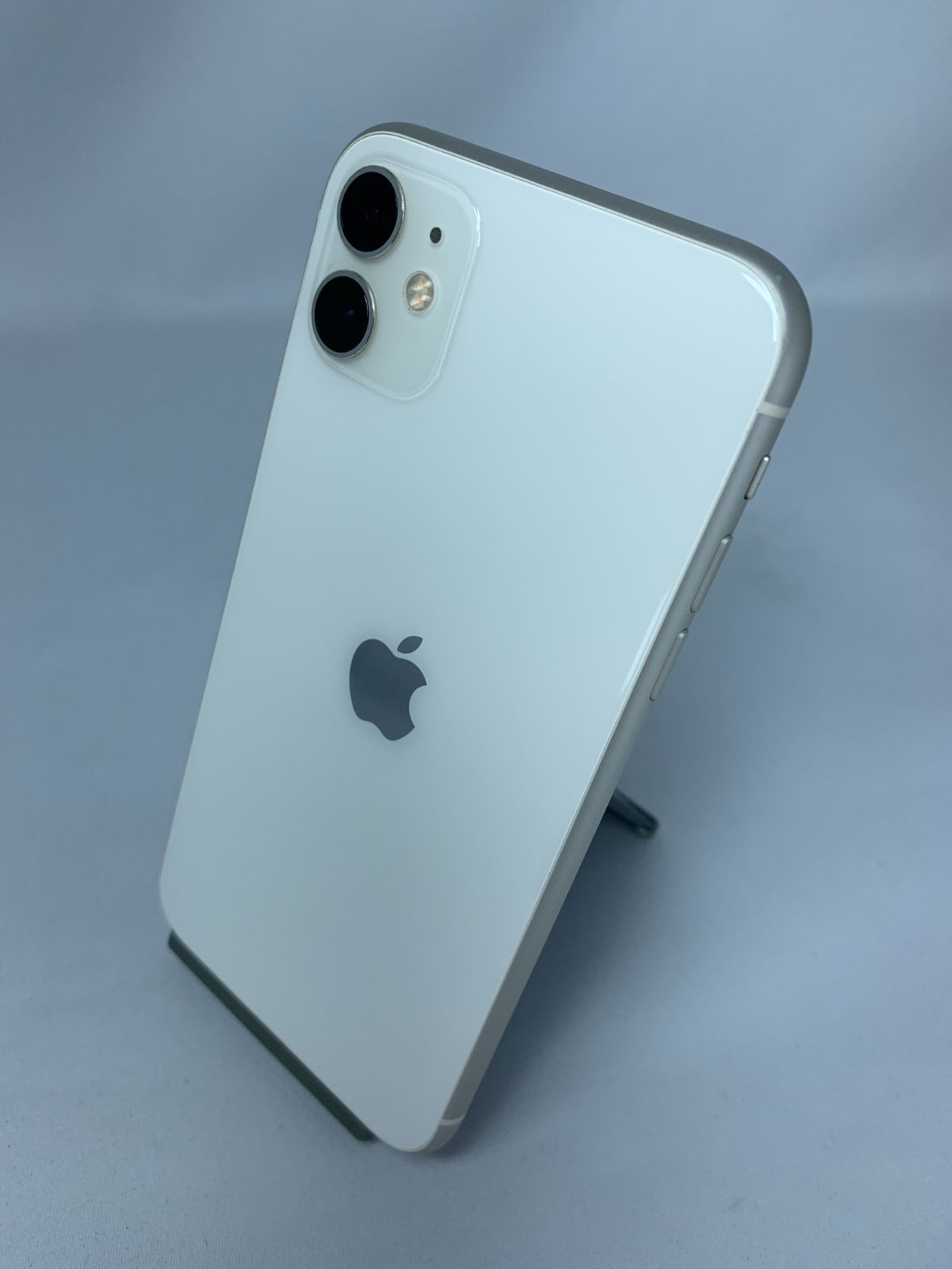 【中古】iPhone 11 256GB ホワイト simロック解除済