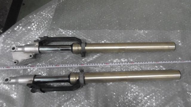 KSR110 KL110A-A05xxx の フロントフォーク 1747967369