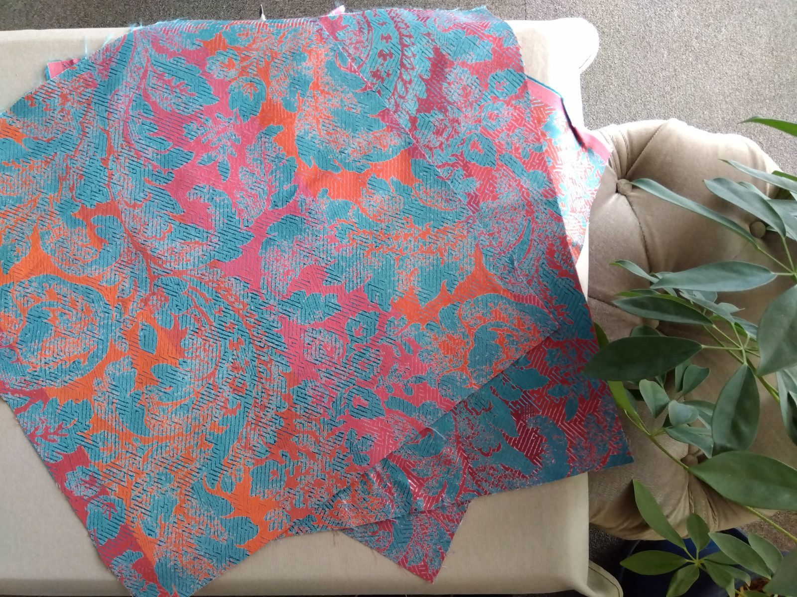 アンティークイタリア ダマスク織リネン カーネーション＆馴鹿 クロス