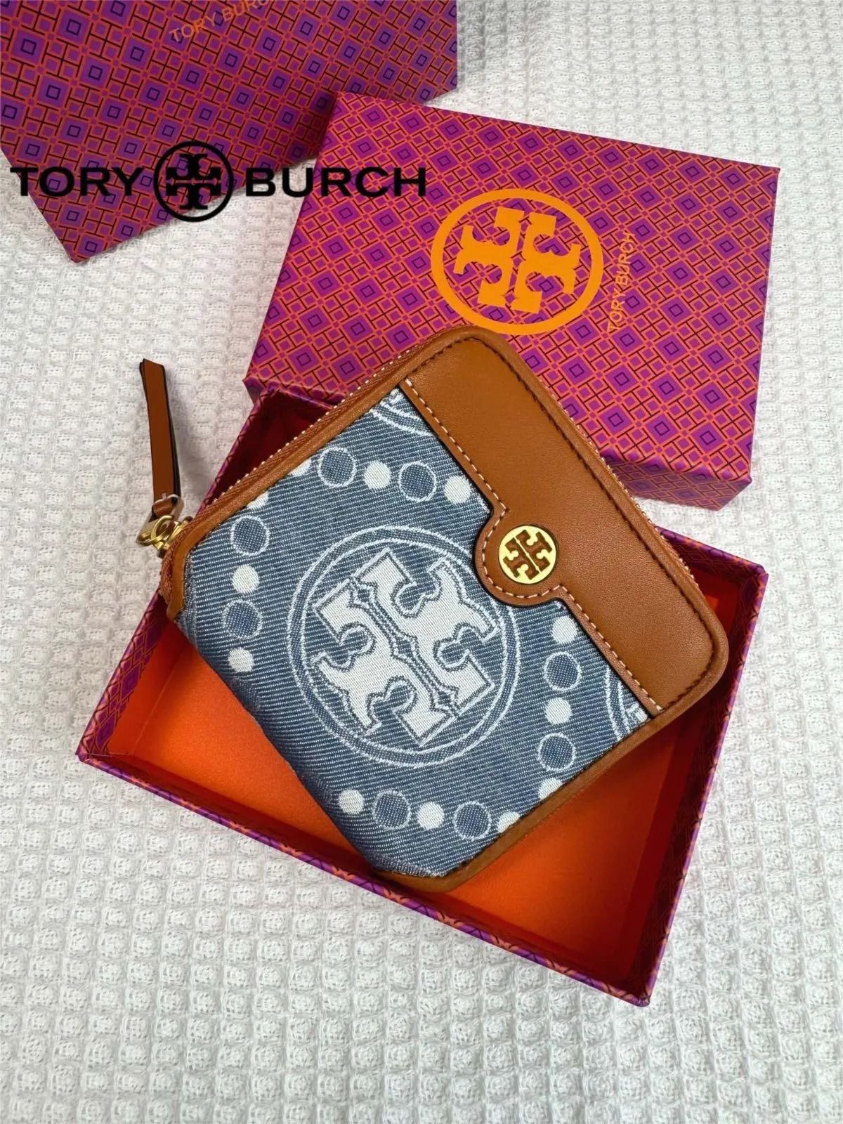 TORY BURCH T Monogram Wallet トリーバーチ ミニ財布 ミニウォレット 折りたたみ財布 Tモノグラム ジャカード デニム  ファスナー ショート ウォレット アウトレット品 カラーブロック - メルカリ