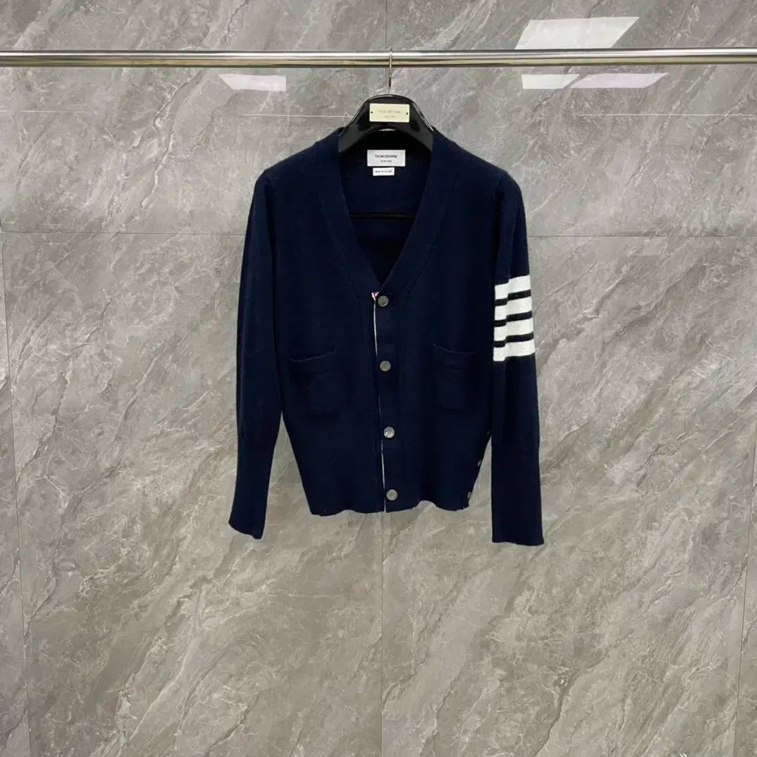 楽天市場】トムブラウン Thom Browne カーディガン MKC489A