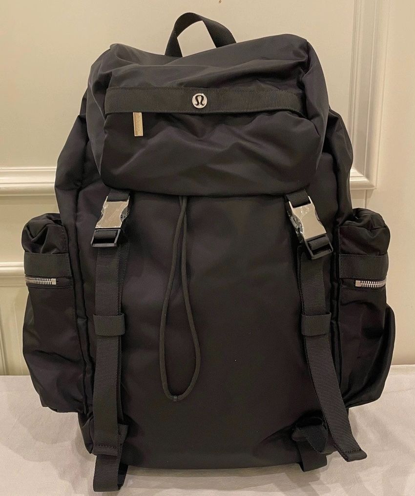 男女兼用ルルレモン lululemon Wunderlust Backpack 25Lリュックブラック