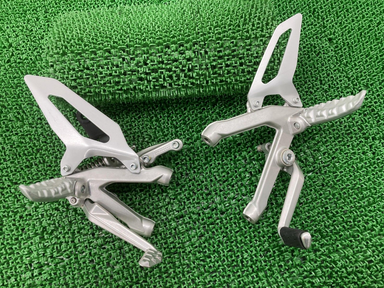 蓋物□キンマの丸函 ショップ 真心 昇造物？ 太宝 丸香合 丸箱 踊る