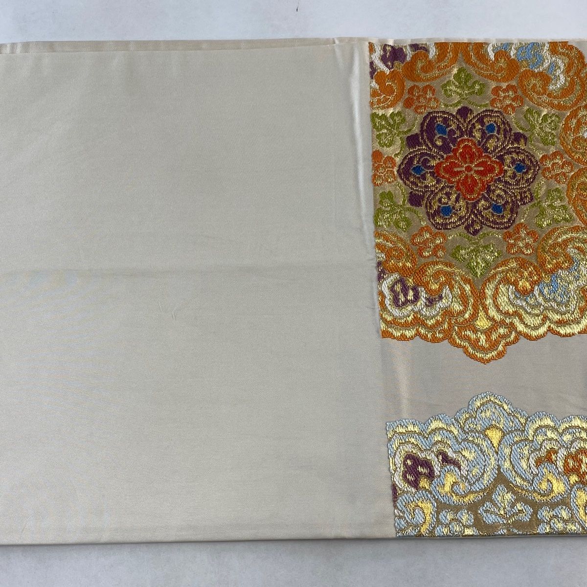 袋帯 逸品 河合美術織物 落款 華文 金糸 箔 ベージュ 六通 正絹 袋帯 逸品 河合美術織物 落款 華文 金糸 箔 ベージュ 六通 正絹
