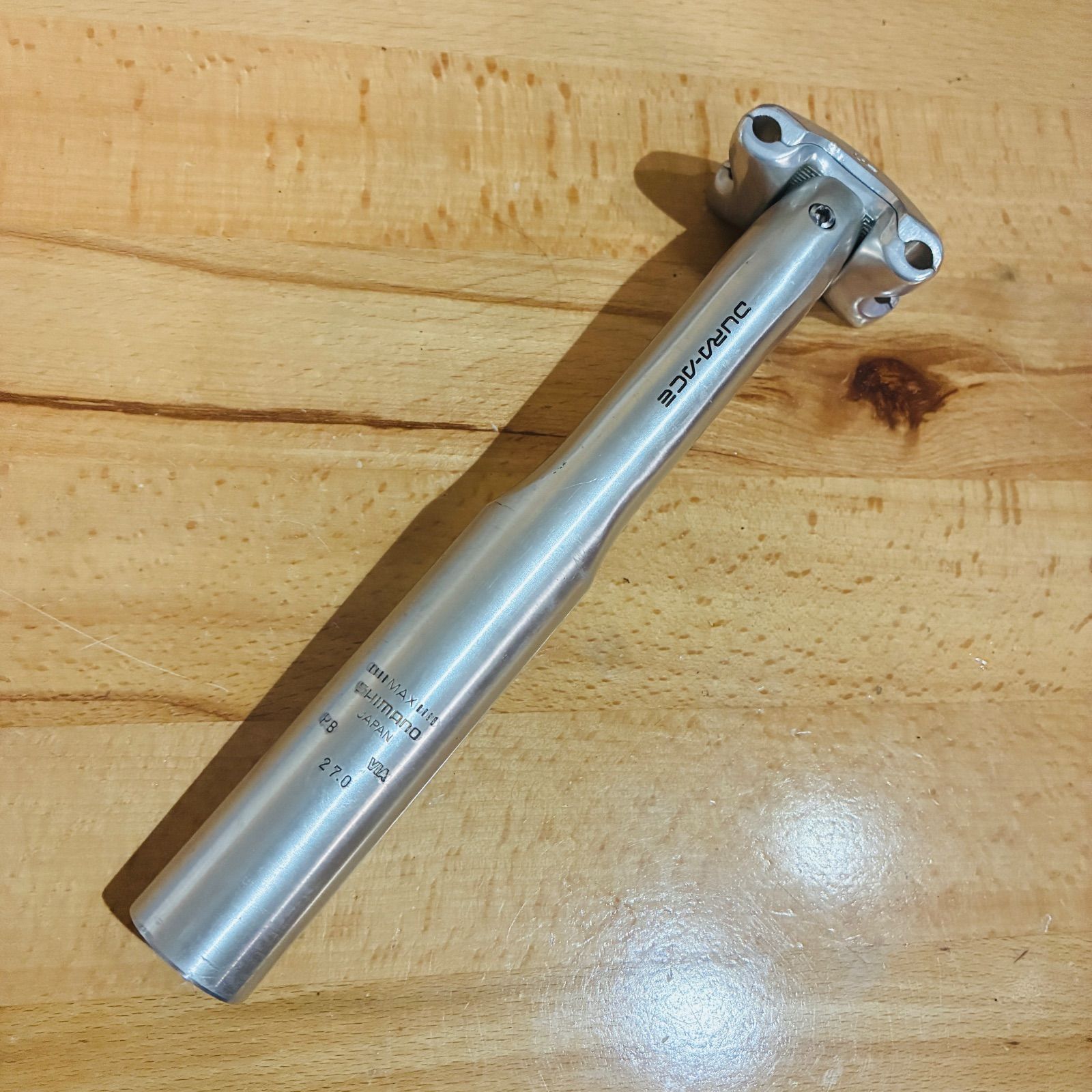 【レア品】シマノ デュラエース　シートポスト　Φ27.0mm 希少】 DURA-ACE エアロ シートポスト φ27.0 200㎜ SP-7400 B