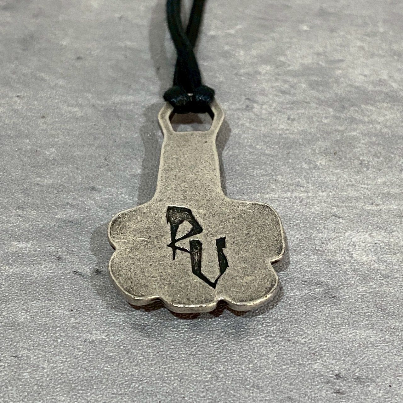 【最終値引き】CVTVLIST カタリスト ロゴチャームネックレス cvtvlist カタリスト LOGO CHARM NECKLACE ロゴチャーム