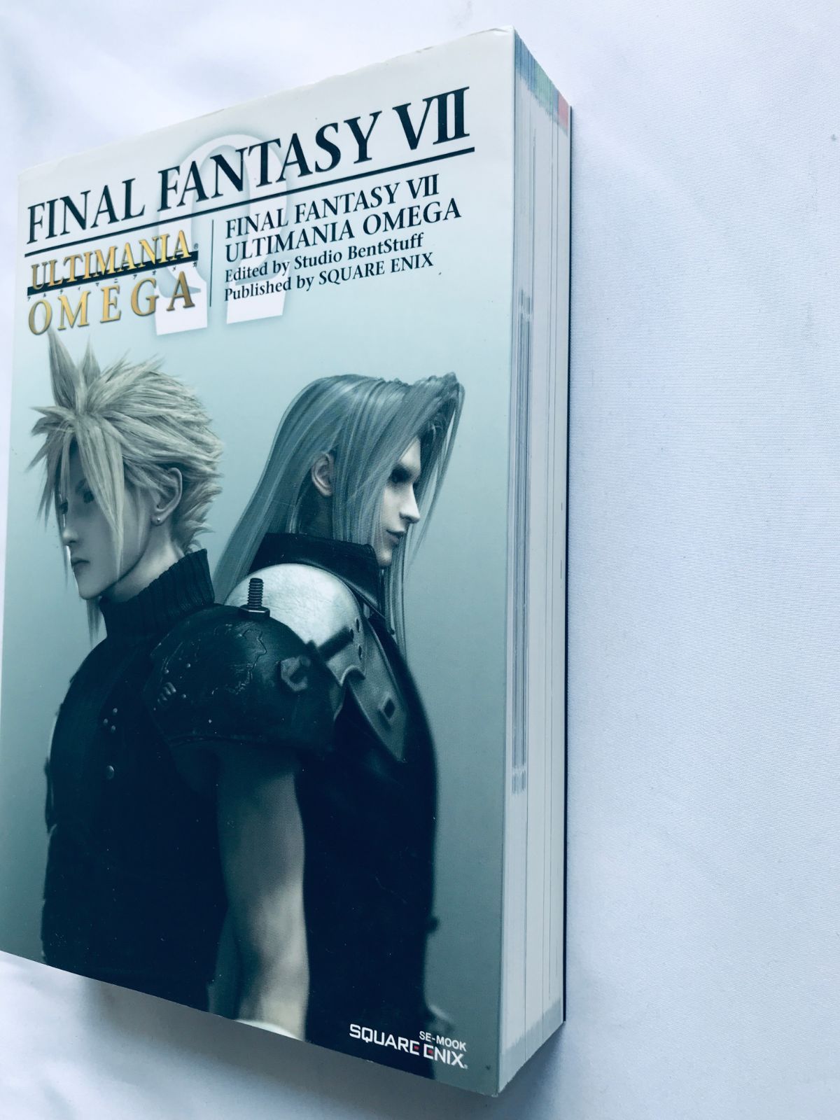 ファイナルファンタジーVII アルティマニアオメガからのクラウド 