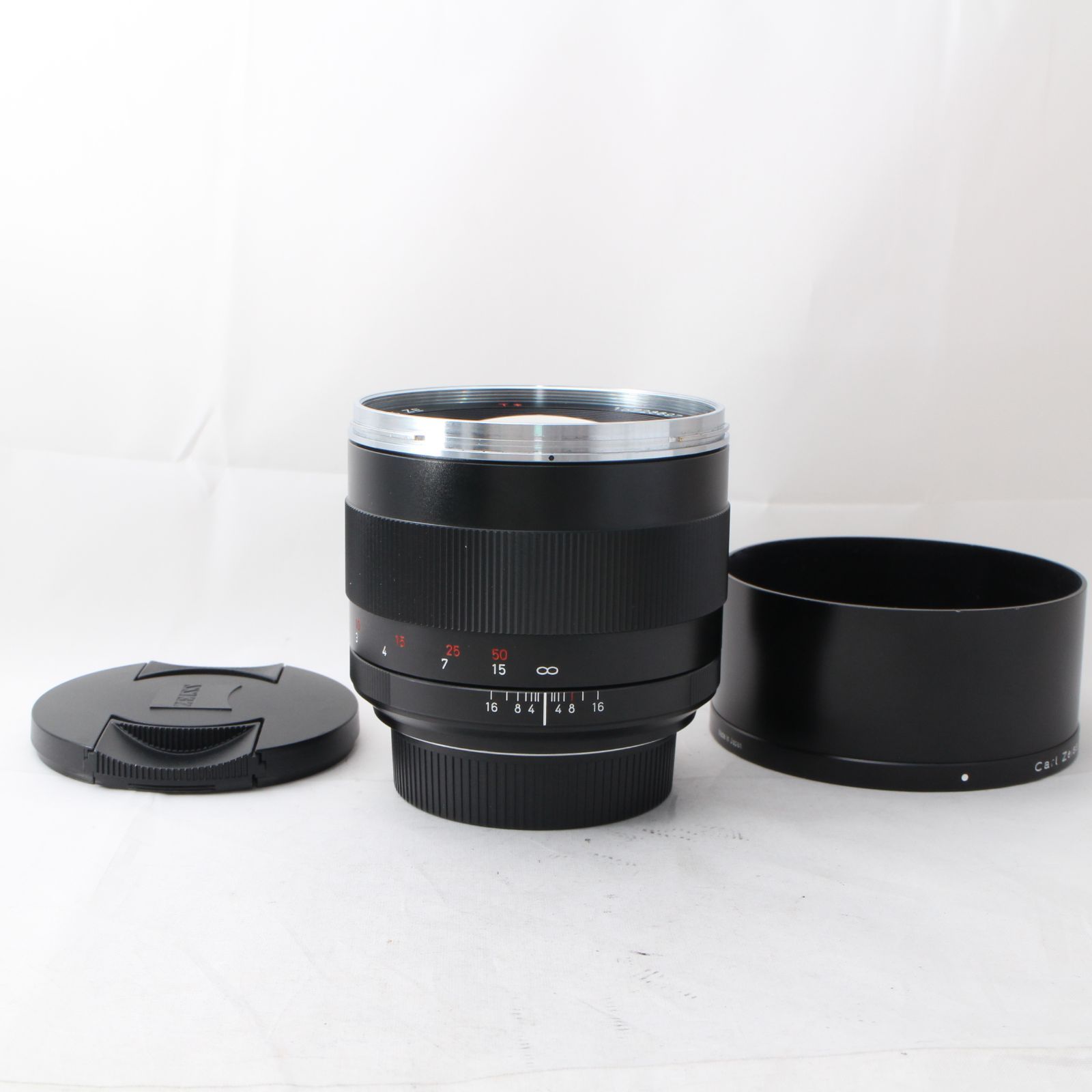 Carl Zeiss PLANAR T* 1.4/85 慎ましやか ZE 美品