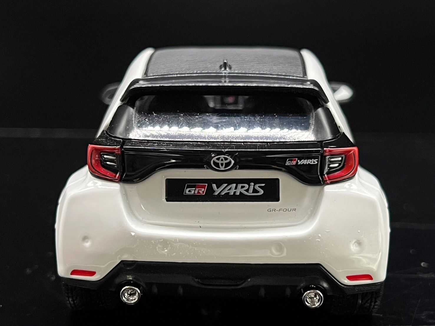 TOYOTA / トヨタ GR ヤリス 1/24 ミニカー H196 ホワイト - メルカリ