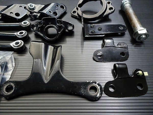 ハーレー スポーツスター XL883L-I 純正 エンジンステーセット HD-AB-078 BILLOVLOGS_CO_UK