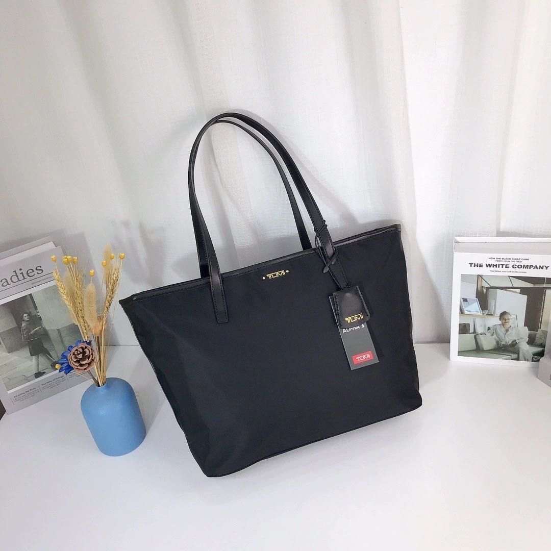 新品✨未使用 TUMI トゥミ カバン トートバッグ ハンドバッグ 