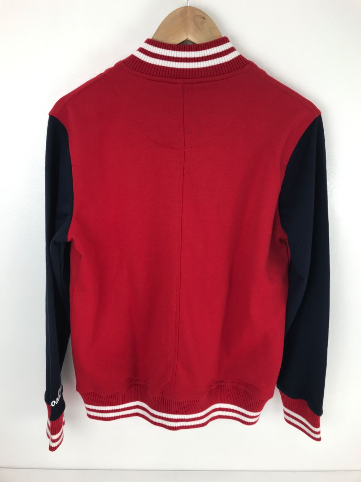 広店】広島東洋カープ スタジアムジャンパー Mサイズ【432-0074