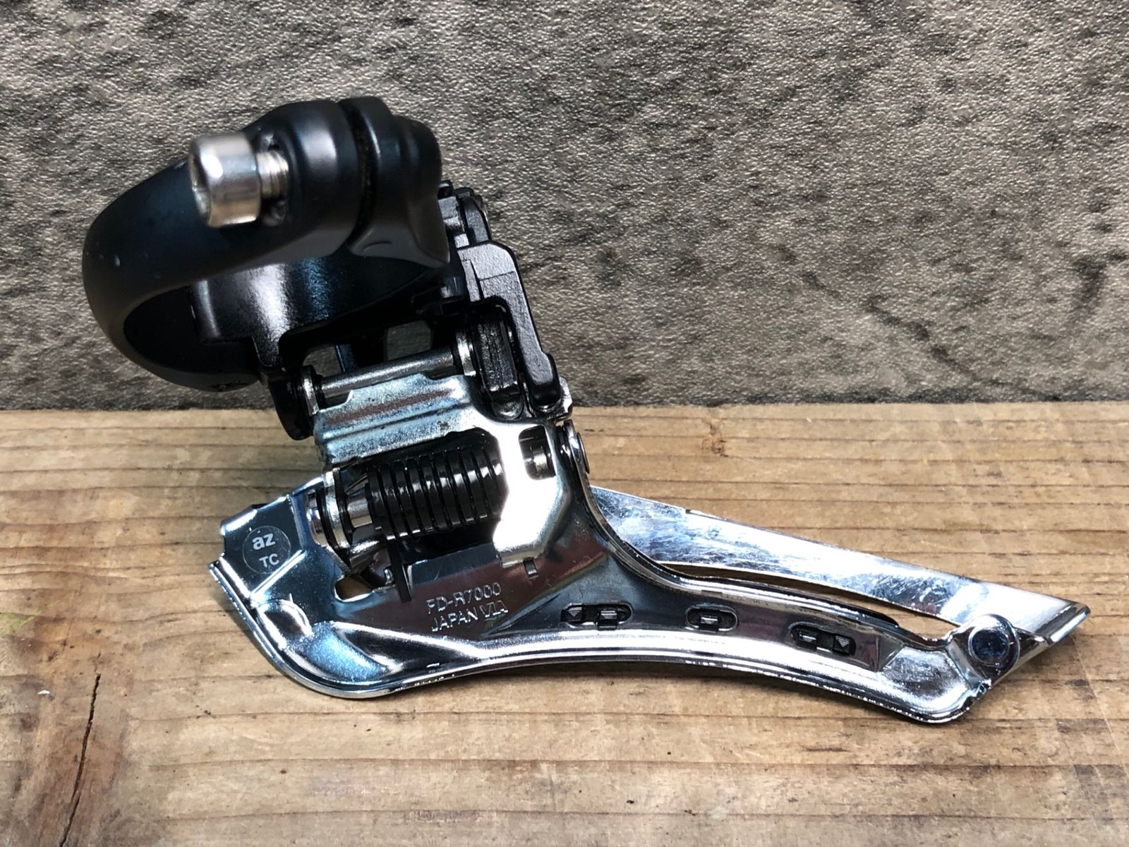 Shimano 105 フロントディレイラー SHIMANO 105 フロントディレーラー（直付マウント）2x11スピード
