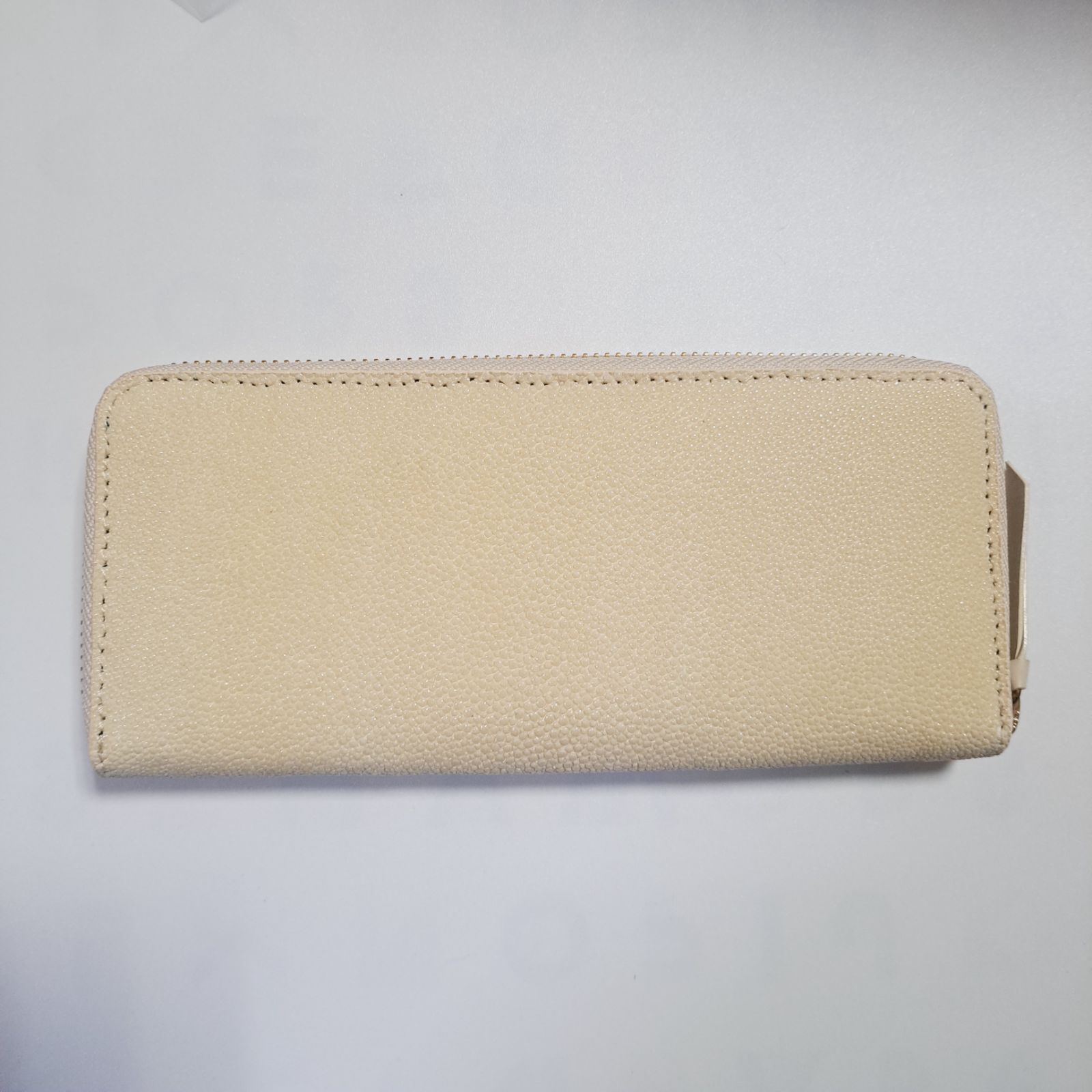 スティングレー チャック付き 財布 長財布 ベージュ - メルカリ