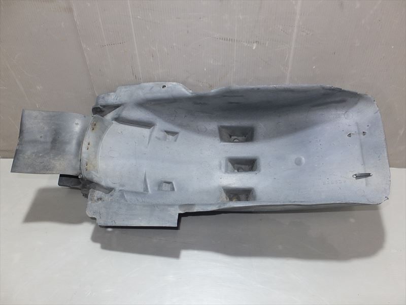 HONDA HONDA NSR250R MC28 リアインナーフェンダー 純正品 MC21