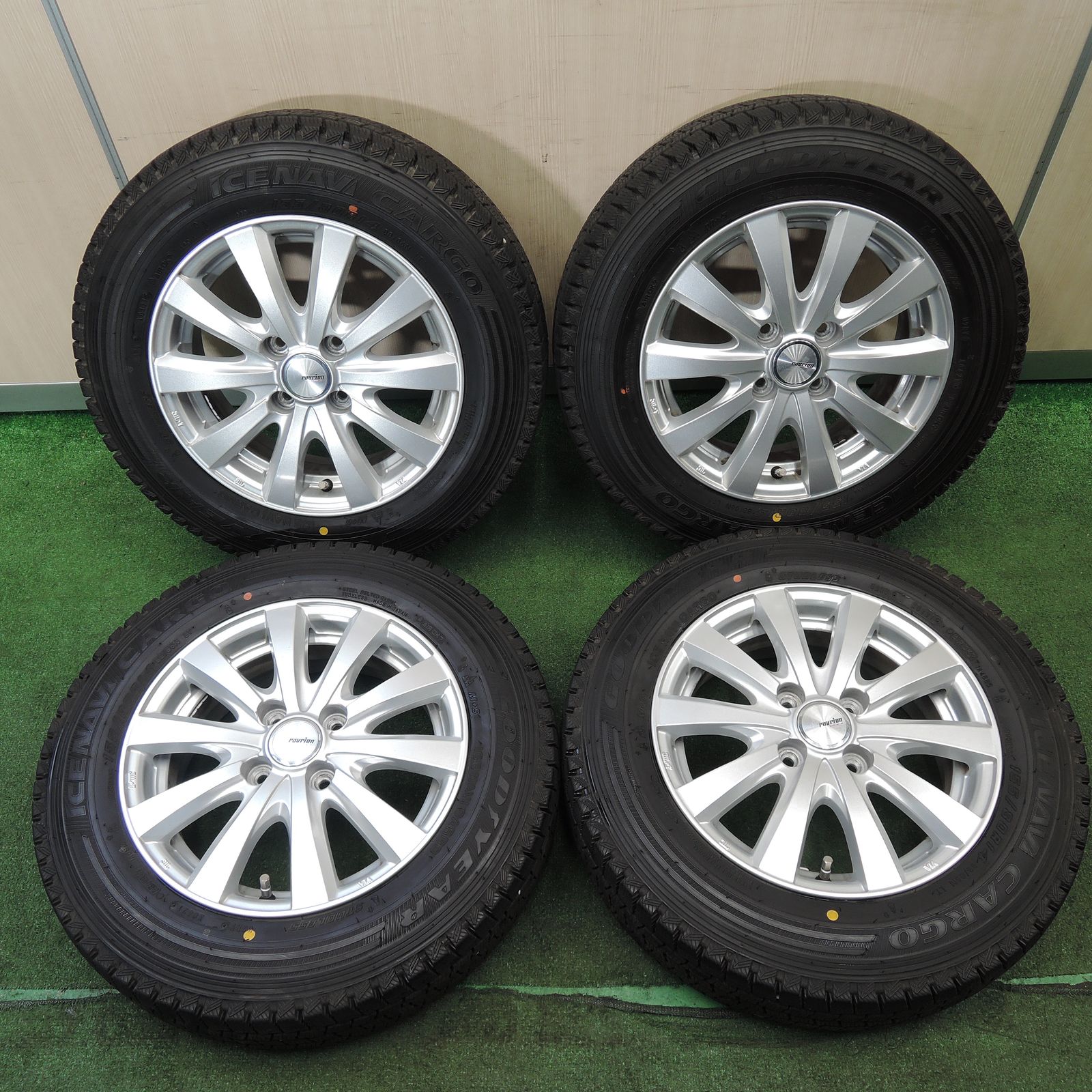 スタッドレスタイヤ ICE NAVI 高く 155/80R14