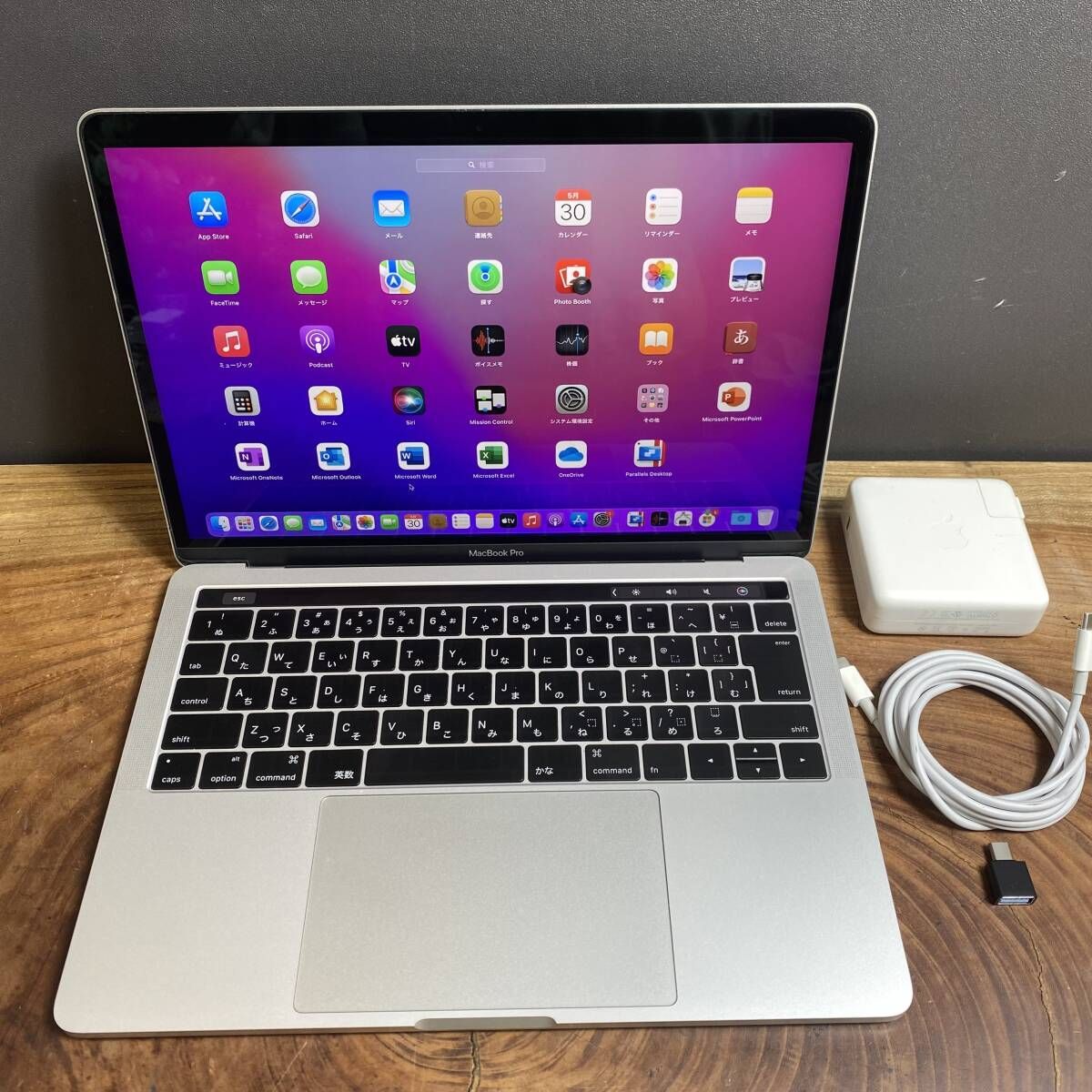 新品バッテリー 美品 macbook windows11 office2021