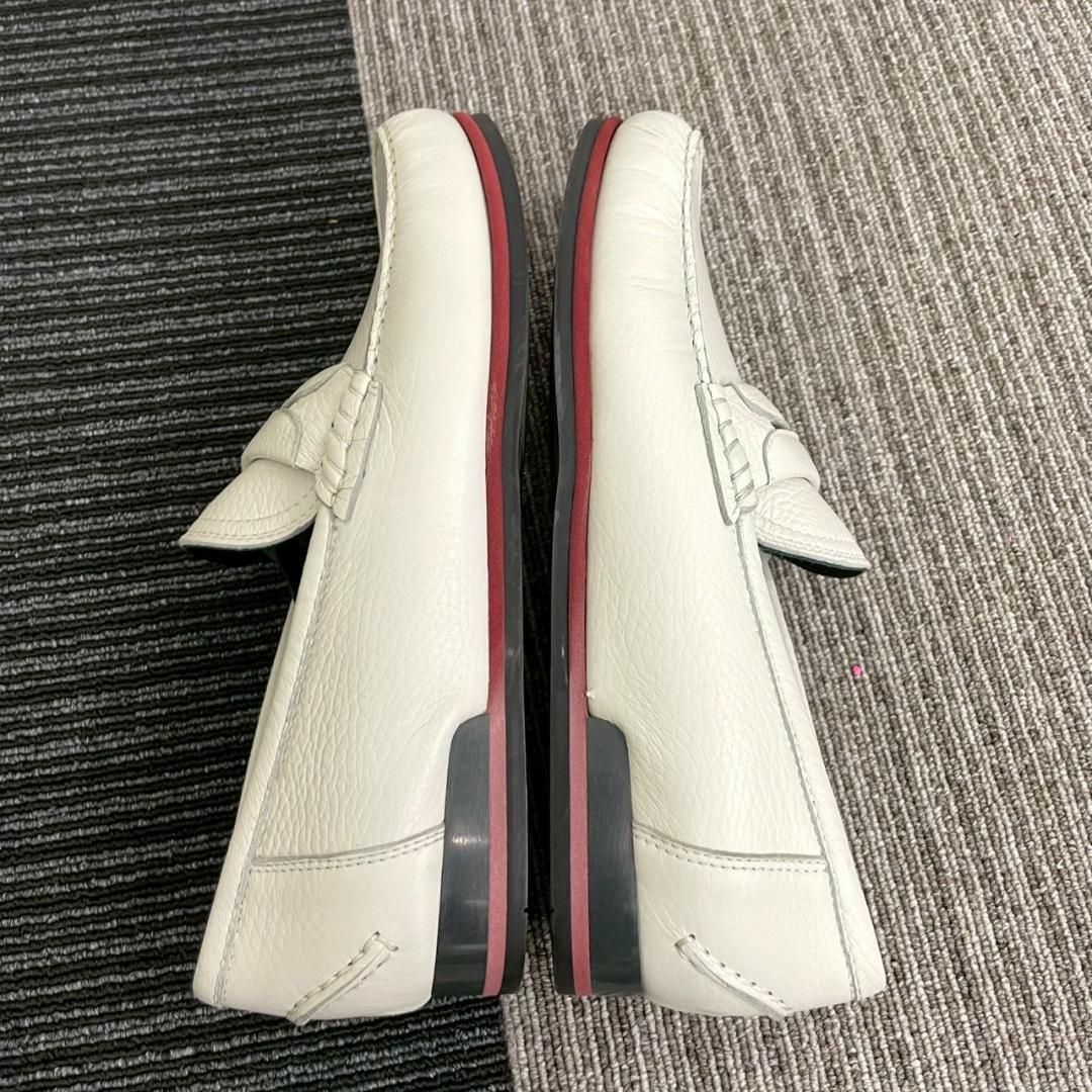 ローファー ロゴ