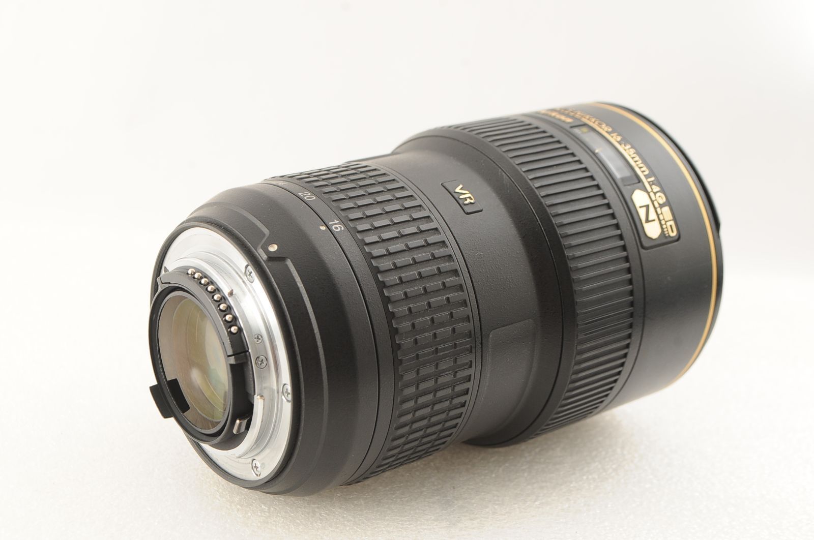 Nikon ニコン AF-S NIKKOR 16-35mm F 4 G ED VR 光学系カビ クモリ キズなし 完動品 細かく検品しております 1582