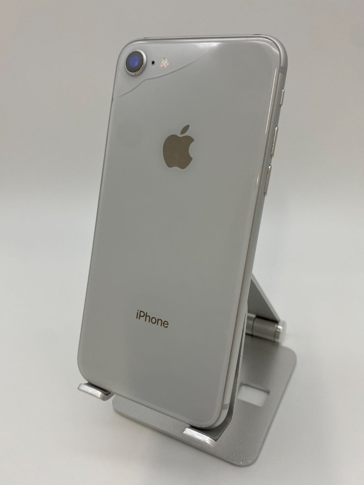 iphone8 64GB バッテリー94% シルバー iPhone8 64GB シルバー 美品 バッテリー100% - メルカリ