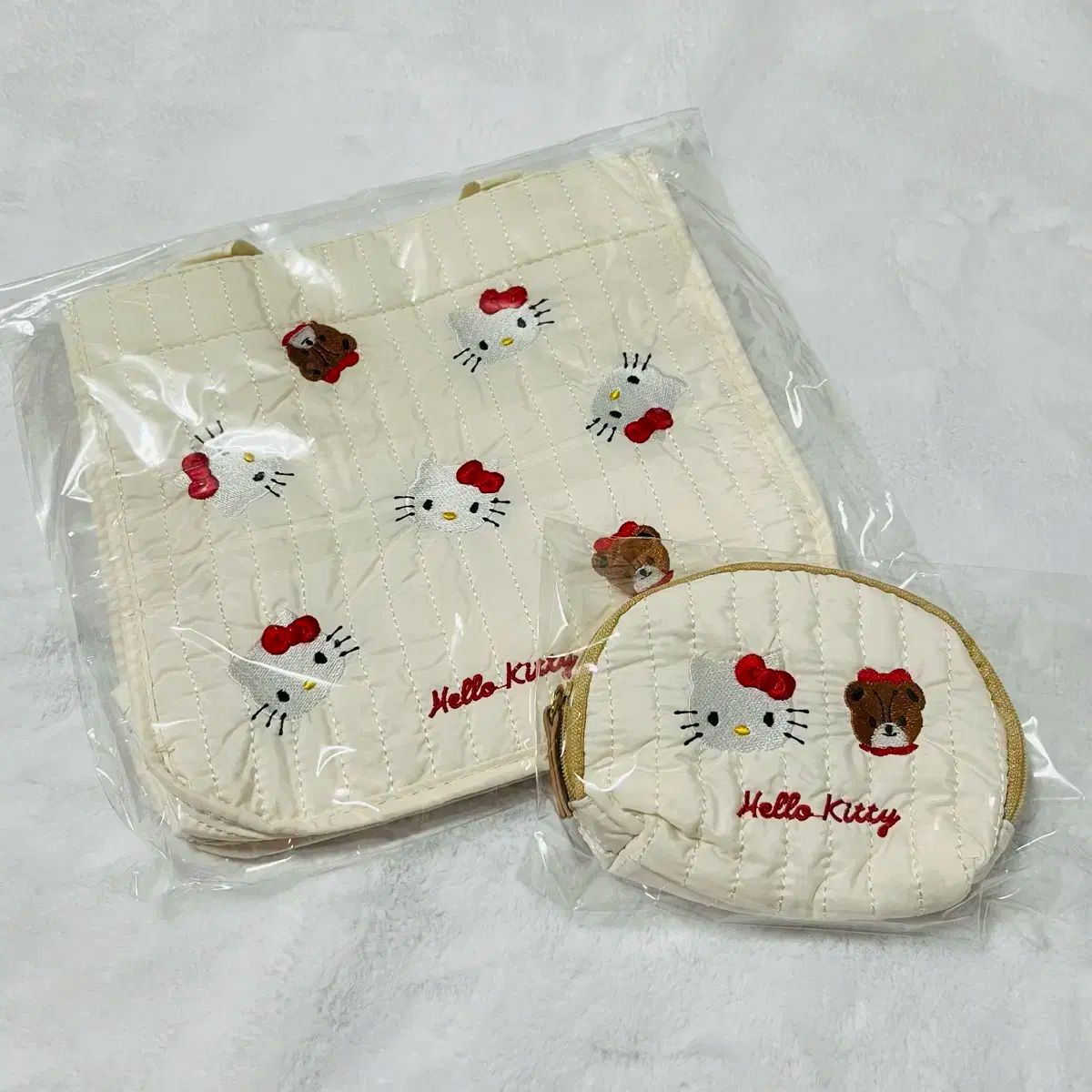 Sanrio サンリオ ハローキティ バッグ ポーチ セット