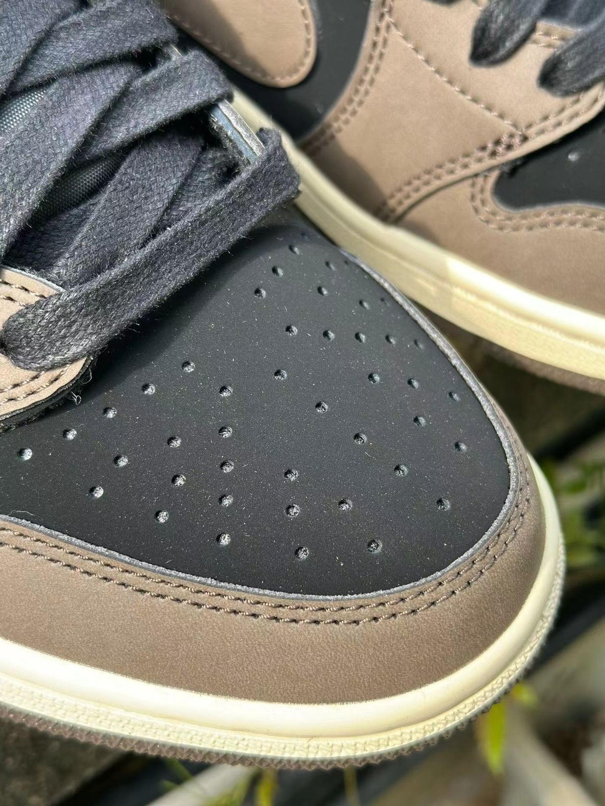 Travis Scott x Fragment Design x Air Jordan 1Low OG SP