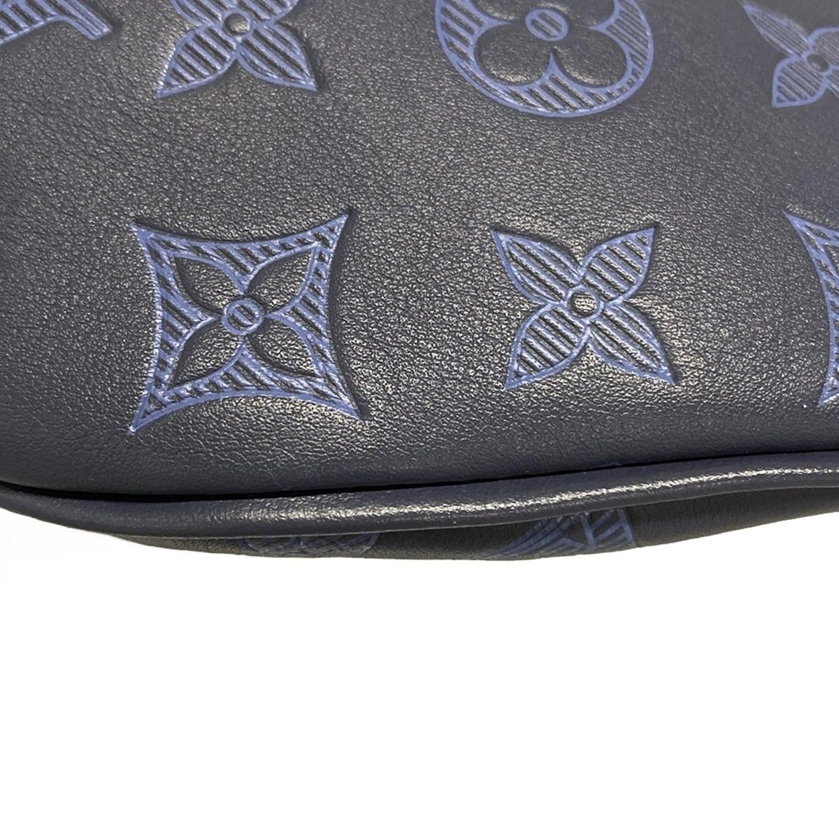 モノグラム シャドウ