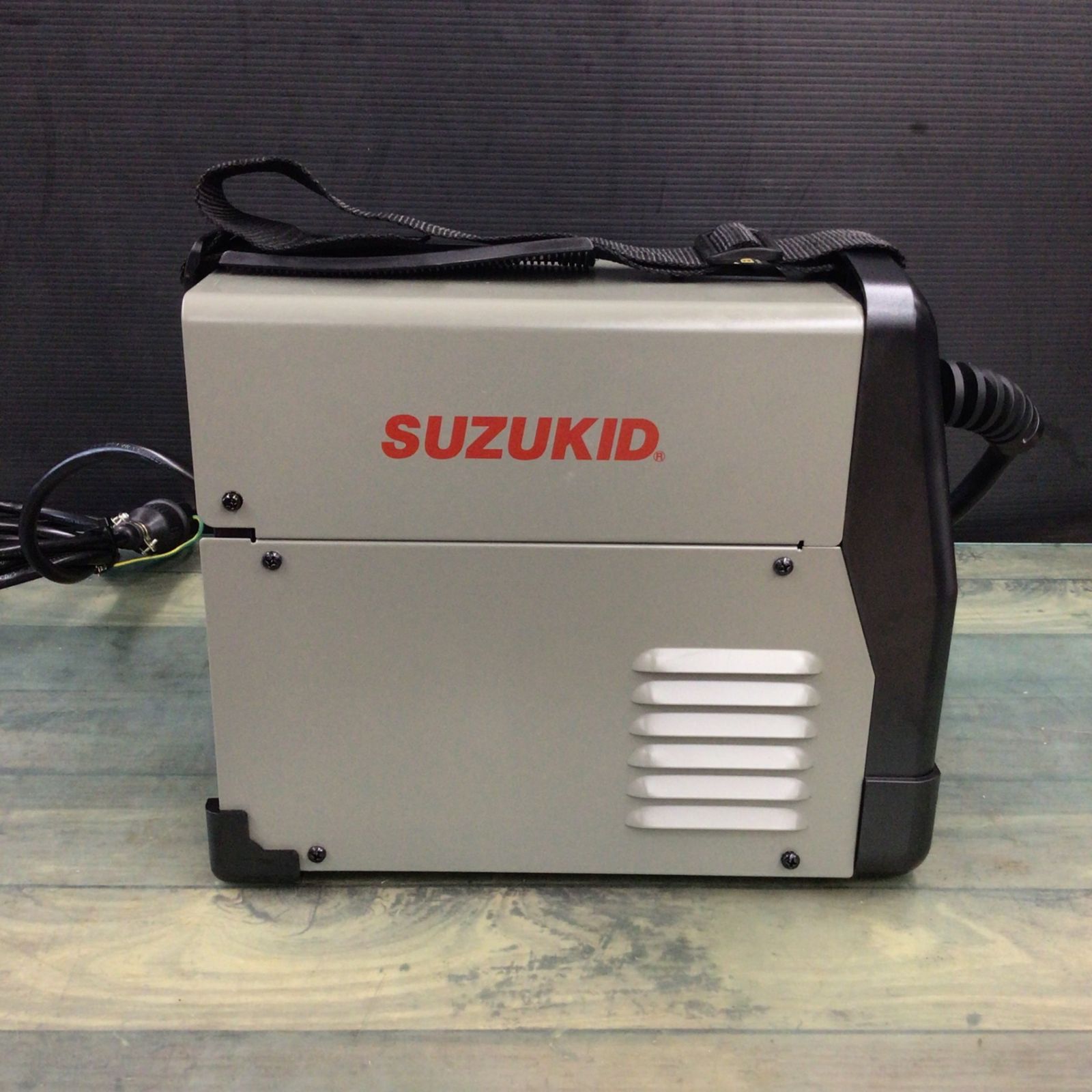 SUZUKID100V専用インバータノンガス半自動溶接機 Buddy SBD-80MG 