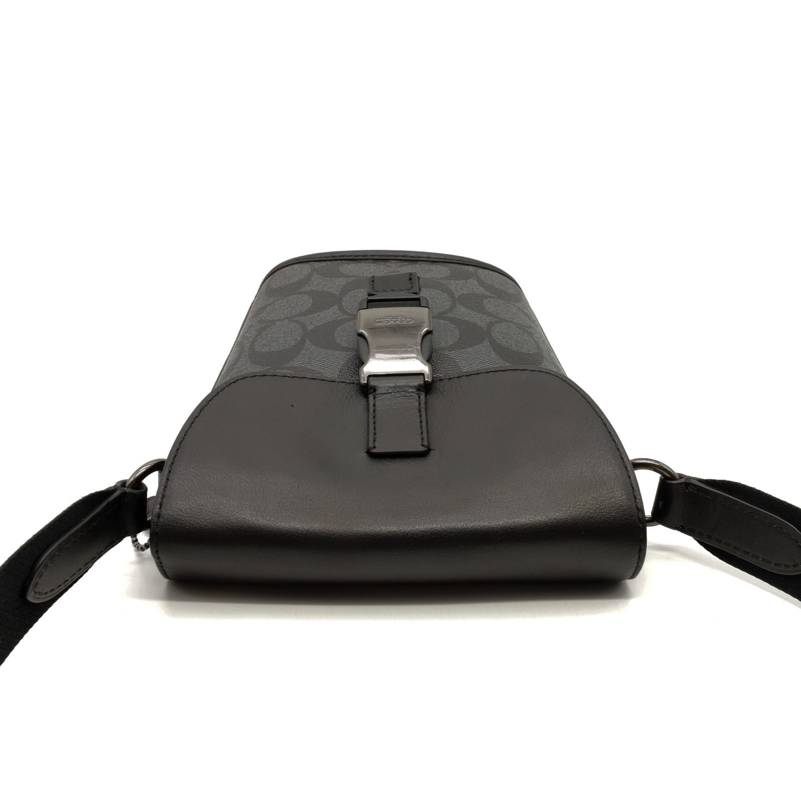 美品 COACH コーチ メンズ ショルダーバッグ トラック スモール