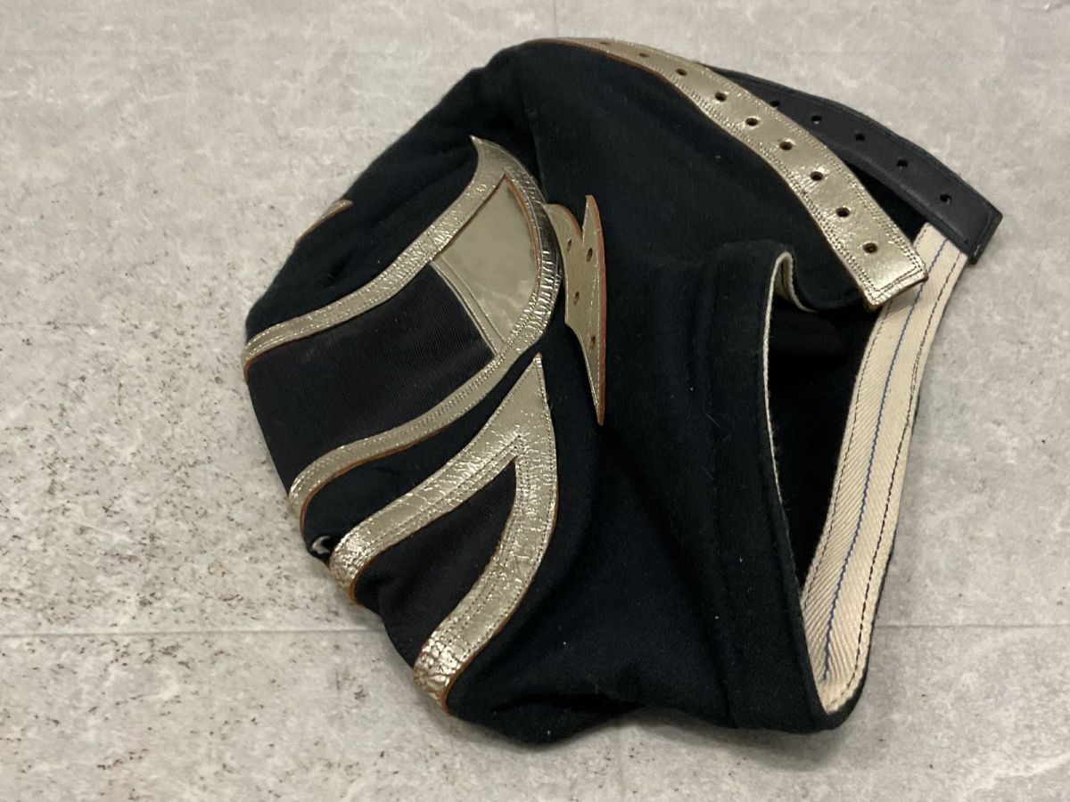 新日本プロレス スーパー ストロング マシン マスク プロレス 黒
