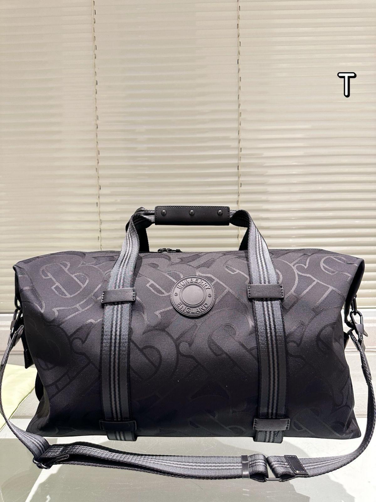 今日 Burberry クラシック トラベルバッグ 50cm