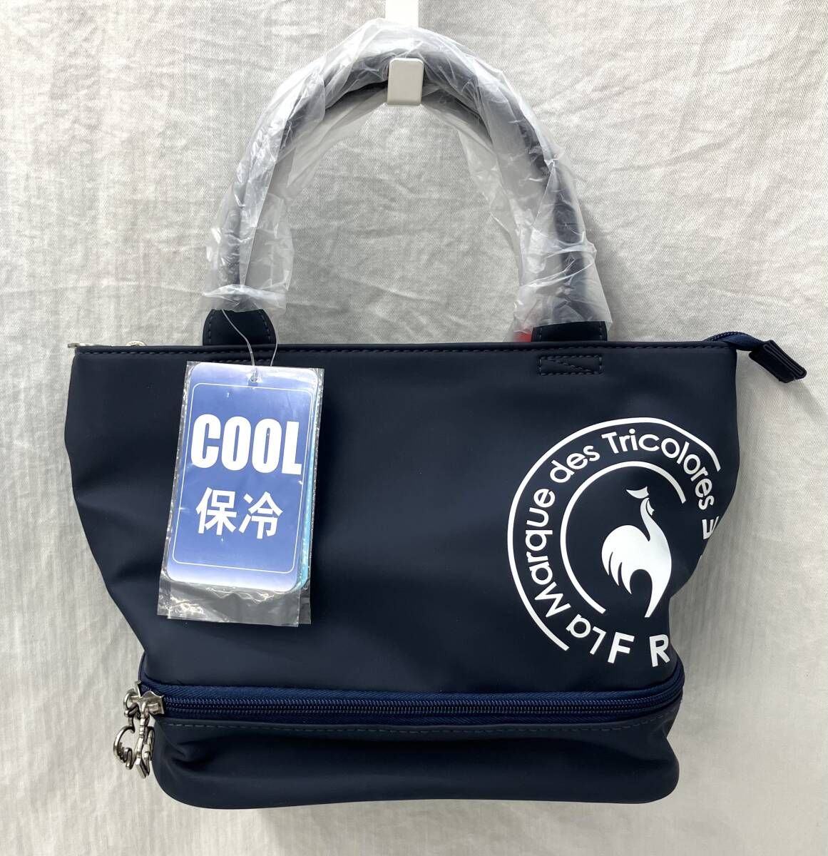 ♥ le coq sportif ルコックスポルティフ カード バッグ 保冷 二層式 紺 ネイビー 合皮 ロゴプリント