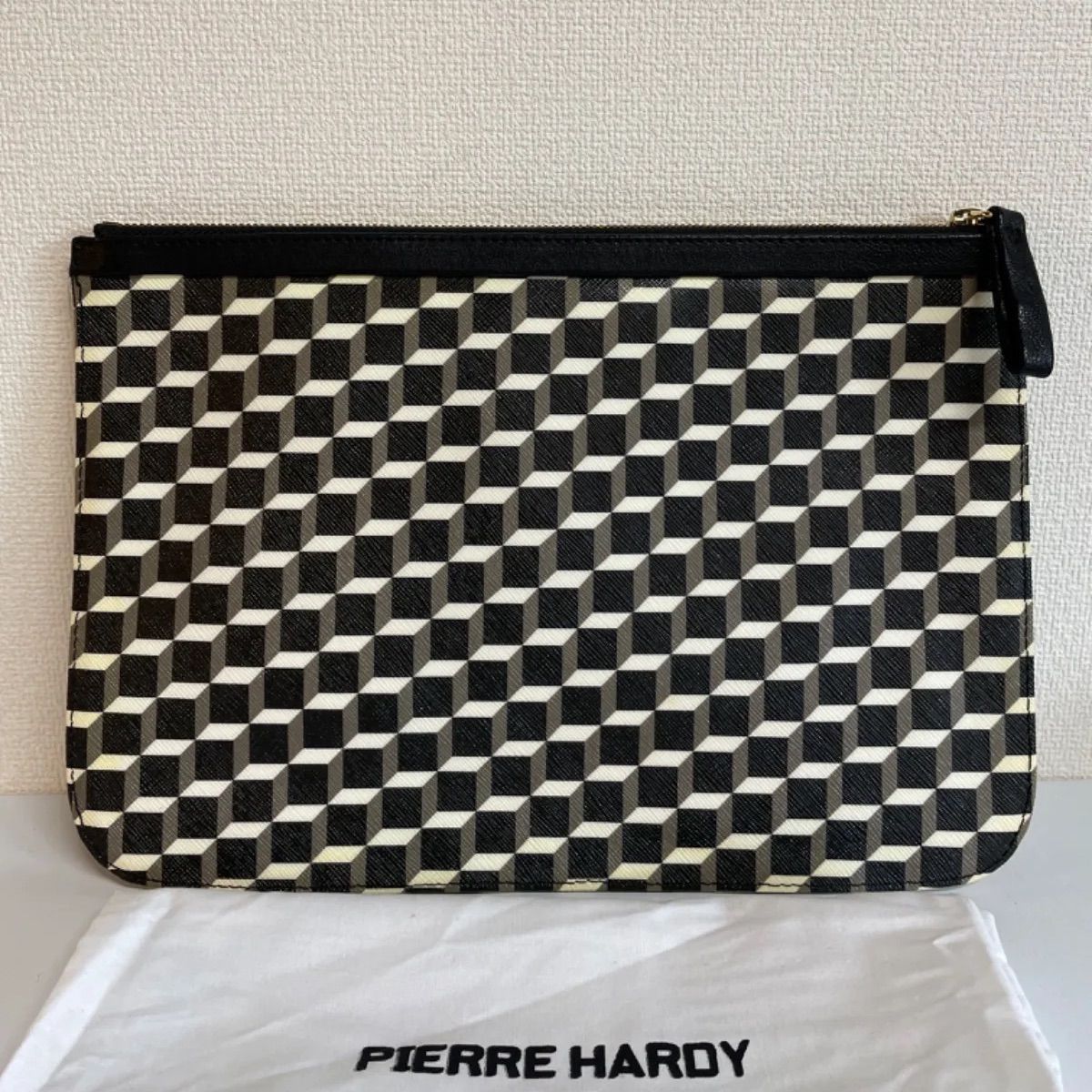 未使用品 PIERRE HARDY ピエールアルディ クラッチバッグ フリンジ ...