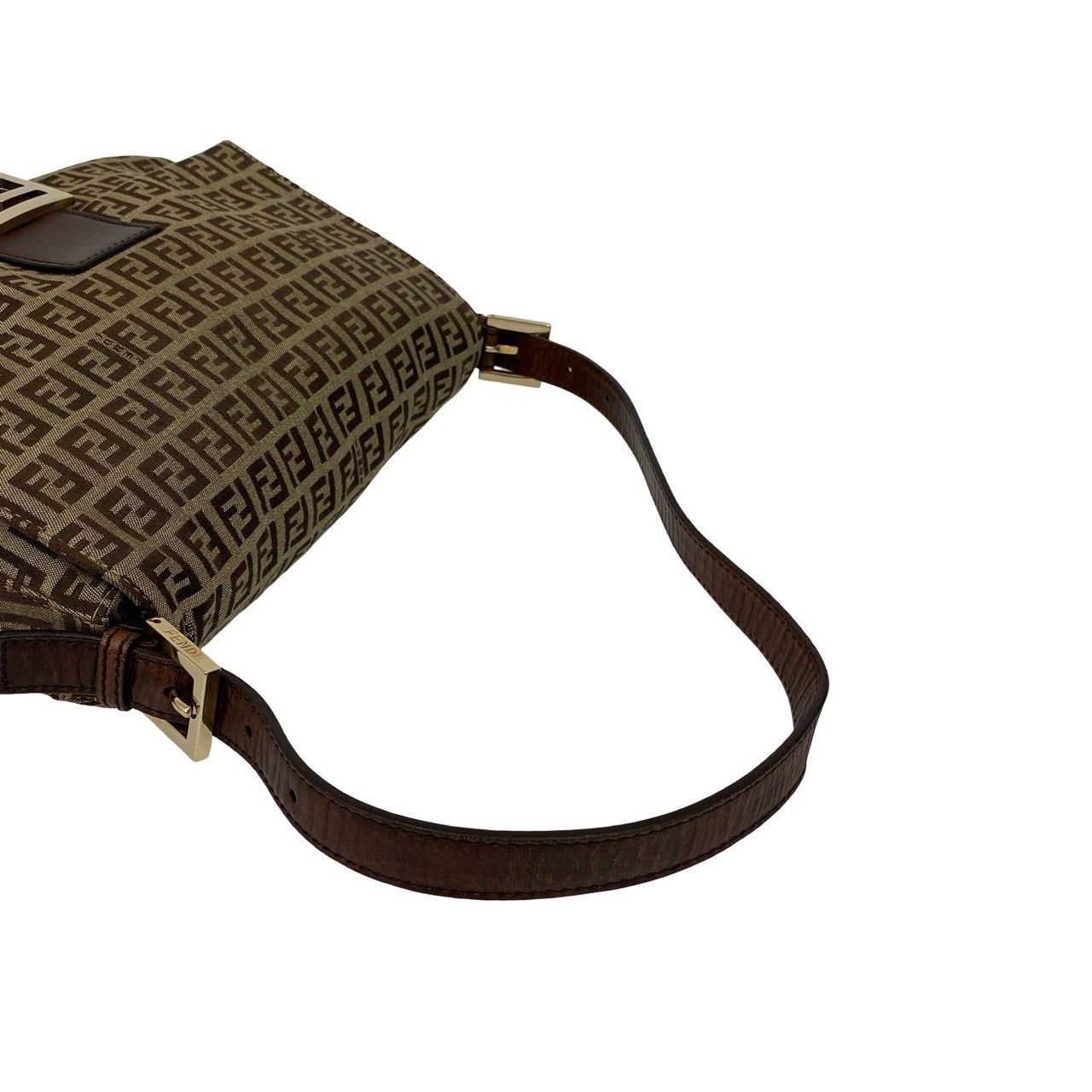 極 美品 FENDI フェンディ マンマバケット ズッキーノ FF 柄 ロゴ 金具 