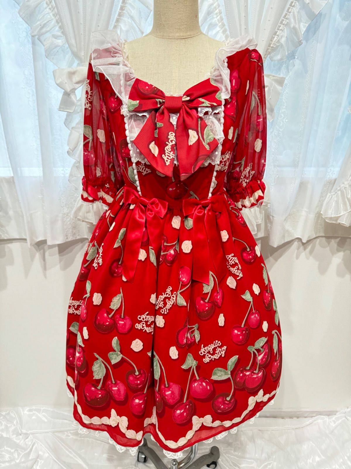 Angelic Pretty チェリー柄 半袖ワンピース Angelic Pretty チェリー柄ワンピース
