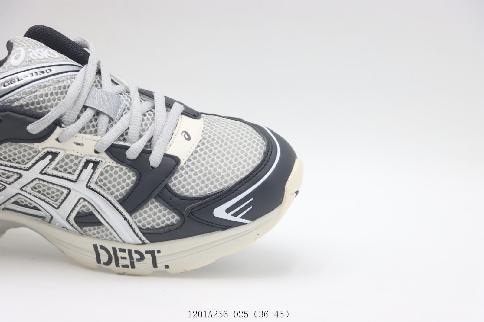 ホワイトグレー