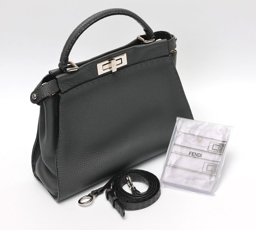 フェンディ / FENDI ピーカブー レギュラー 8BN226 セレリアレザー  