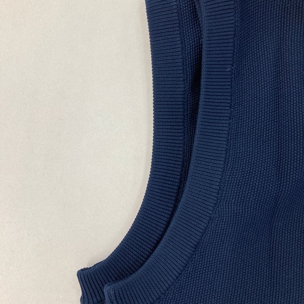 Vネック ニットベスト