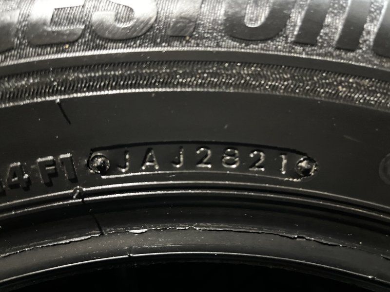 VRX3 215|60R16