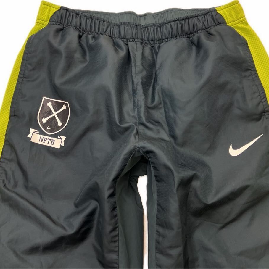 NIKE ☆ NFTB 防寒裏地 ナイロンパンツ ウィンドパンツ ブラック