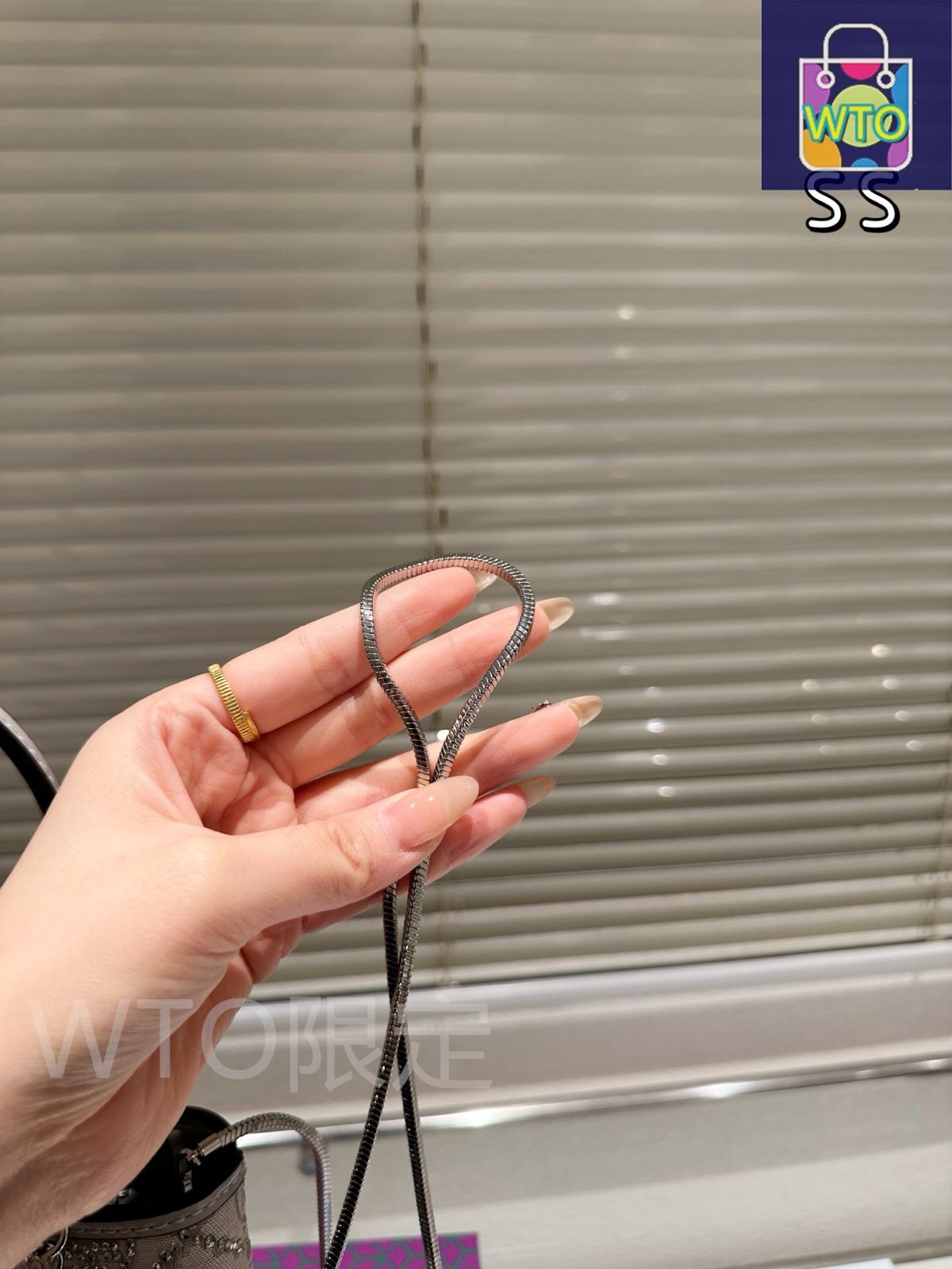 TB ラインストーン