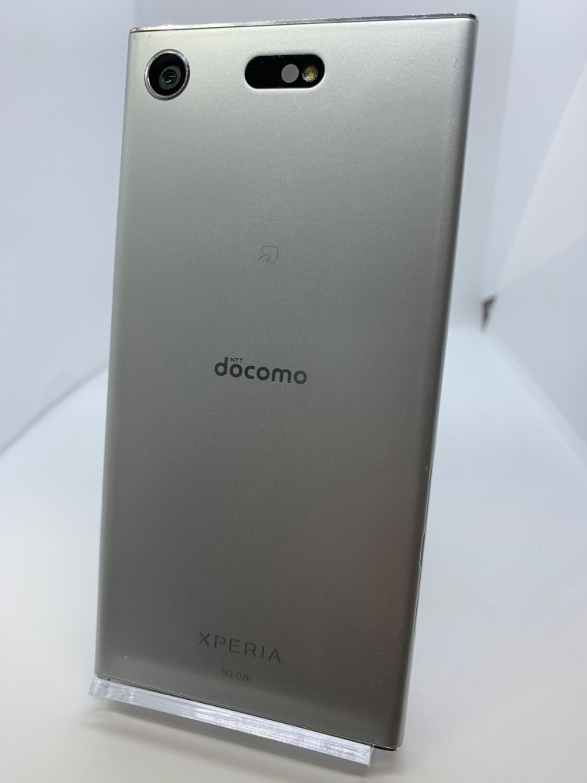 【美品】SONY Xperia XZ1 SO-02K 32GBシルバー Xperia XZ1 Compact SO-02K 32GB docomo white silver mobile