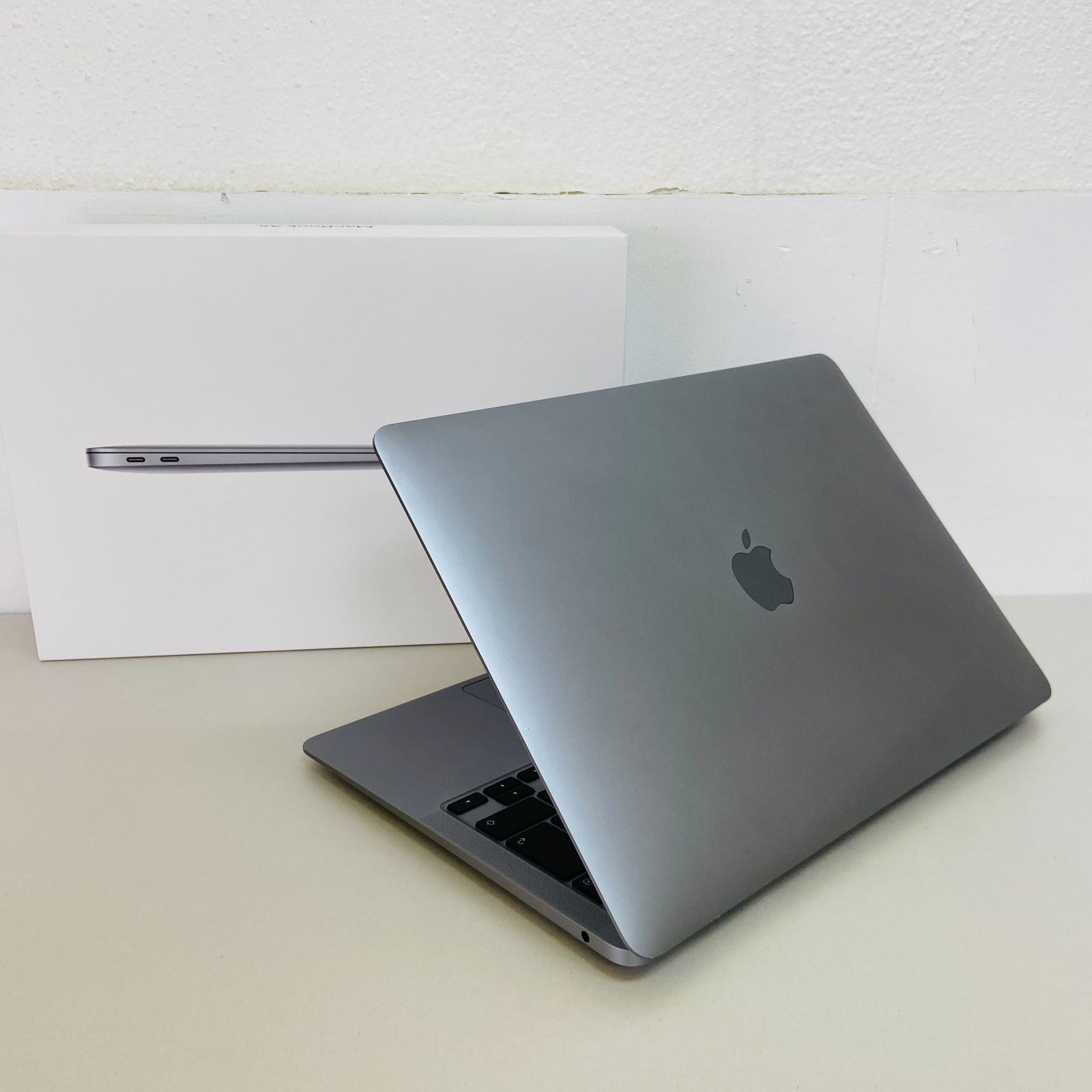 MacBook Air Retina 13インチ (Early 2020) Core i3 8GB SSD