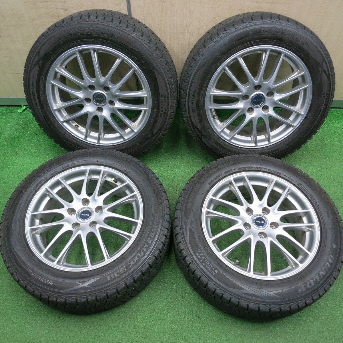 バリ溝！8.5分☆スタッドレス 225/60R17 ダンロップ ウインター 