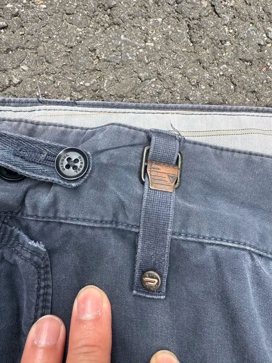 カーゴパンツ