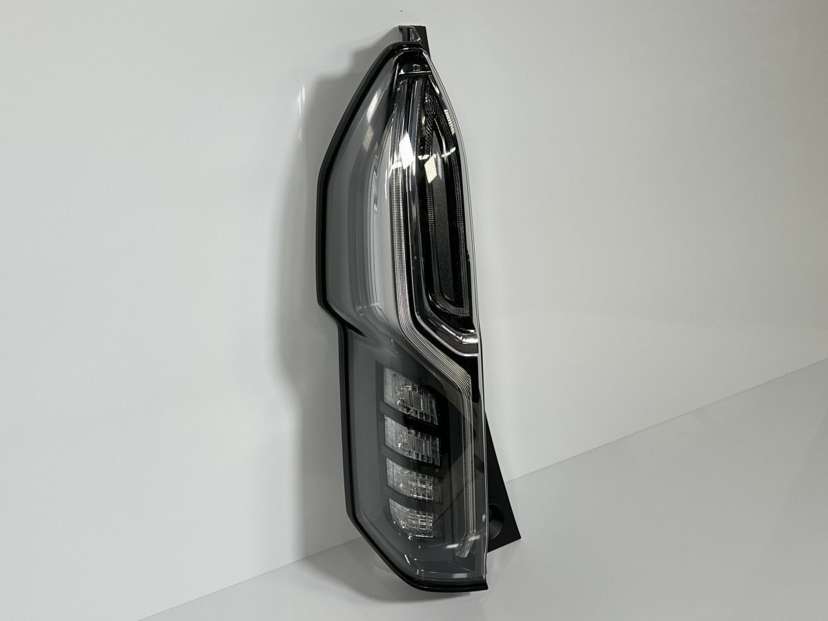 破損キズなし 低走行 N-BOXカスタム JF3 JF4 純正 左テールランプ Assy LH LED 33551-TTA-J01 33550-TTA-J020-M1 D186 C 管理31869