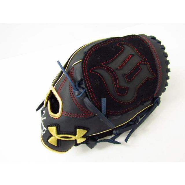 山崎康晃 限定グローブ⚾️ 子供用 アンダーアーマー 未使用品 UNDER ARMOUR アンダーアーマー 山崎康晃モデル 野球