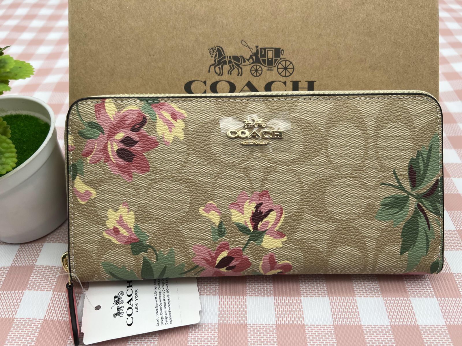 コーチ 長財布 財布 COACH プレゼント クーポン配布 花柄 ロゴ ギフト 新品未使用 贈り物 レザー ウォレット A085